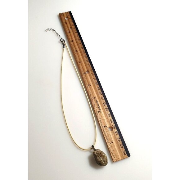 Natural Stone Agate Pendant Necklace Leather Cord 17 to 19 Inches Boho Nature - Picture 5 of 5